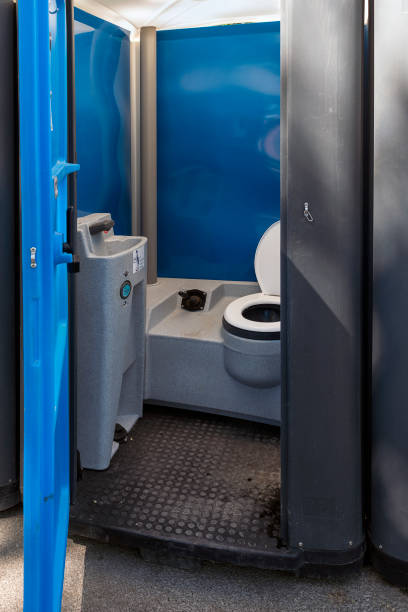 Best Portable restroom trailer rental  in Houghton, MI